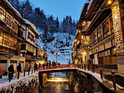 銀山 溫泉 一 日 遊