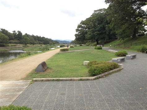 鴨川 公園