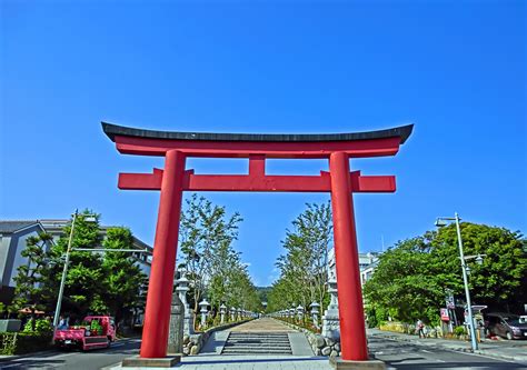 鶴岡八幡宮第二鳥居：