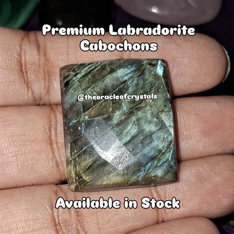 🌌✨ Labradorite Symbol: Unlocking the Secrets of the Universe with the Stone of Transformation ✨🌌