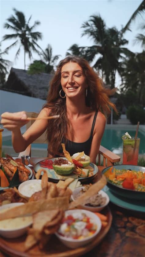 🍹🍽️💰 Cost of a Meal in Bali 2025: Cheap Eats vs. Fine Dining 🍽️💰🍹