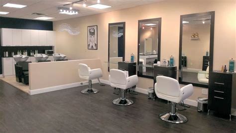 🔎 5 Closest Hair Salons Within 1 Mile of Your Location