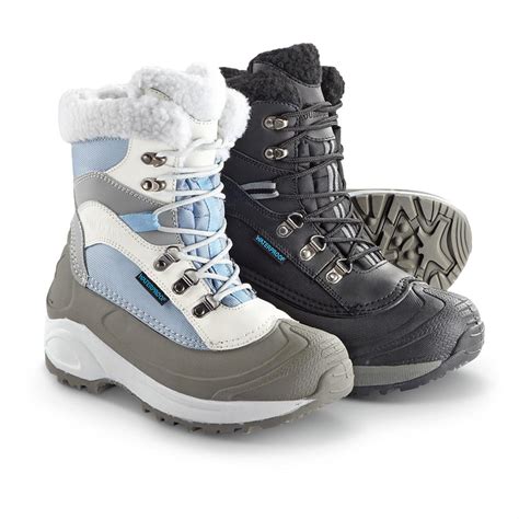  **Navigate Winter in Style and Comfort: A Comprehensive Guide to Waterproof Snow Boots for Women** 