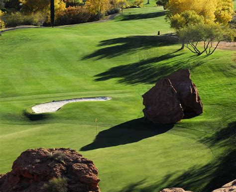  5 Unforgettable Holes at Dixie Red Hills Golf Course