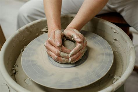  Benefits of Pottery Classes 