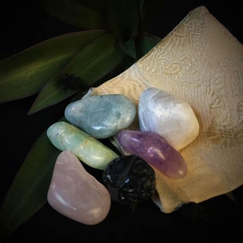  Crystals That Help with Grief: A Path to Healing and Solace 