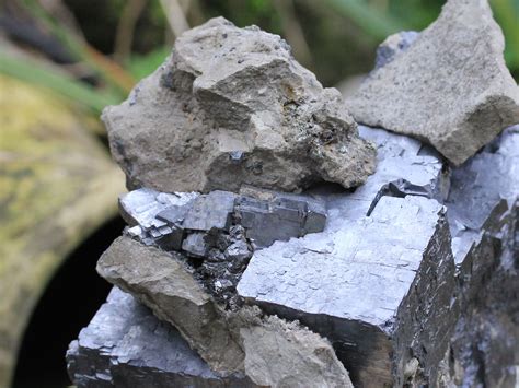  Galena Crystals: A Shining Treasure of the Mineral Kingdom 