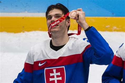  Juraj Slafkovský: The Next Great Slovak Hockey Player