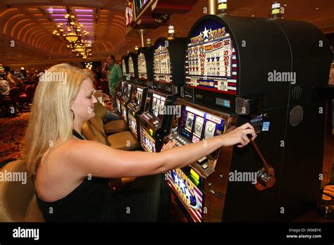 1,100 slot machines