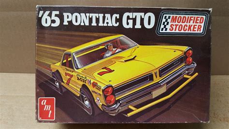 1:24 Model Car 1-24 Friction AMT Oldsmobile Starfire: A Comprehensive Guide