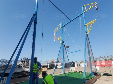 1. 巨型迴旋 (Giant Swing)