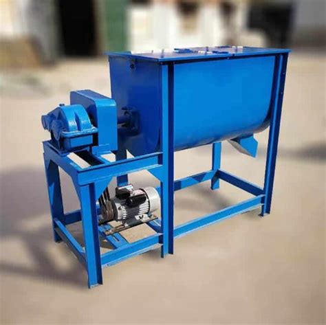 1. 3-Ton Horizontal Feed Mixer