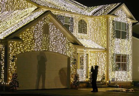 1. Admire the Christmas Light-Ups