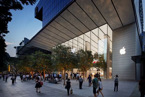 1. Apple Orchard Road: