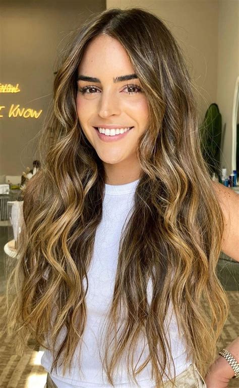 1. Balayage: A Subtle Sun-Kissed Glow