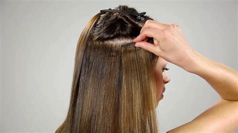 1. Clip-in hair extensions have been around for centuries.