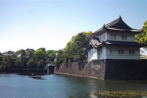 1. Edo Castle: The Seat of Shogunate Power
