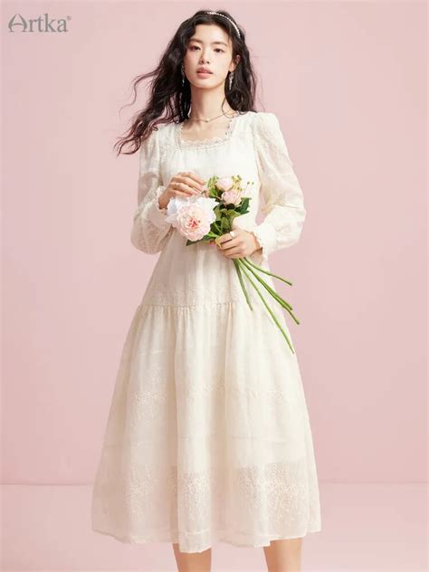 1. Embroidered Lace Midi Dress: A Tapestry of Delicate Beauty