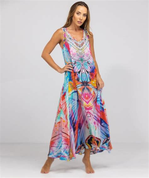 1. Flowing Maxi Dress: