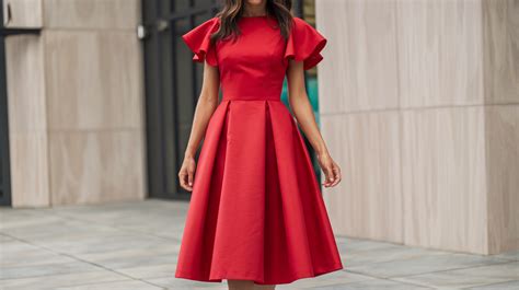 1. Flutter Sleeve Dresses: The Epitome of Elegance