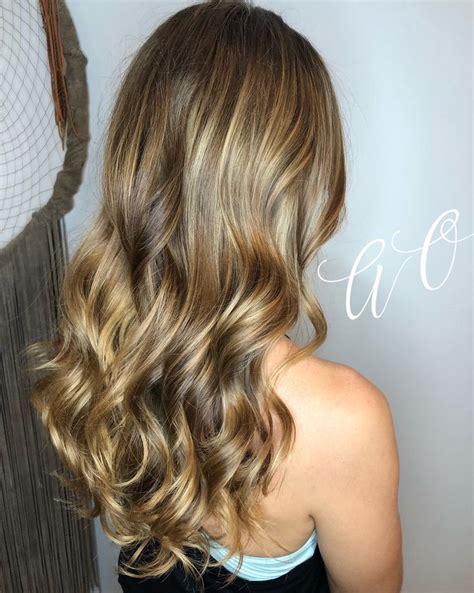 1. Golden Honey Balayage: