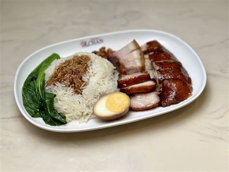 1. Hawker Chan (Michelin-Starred)