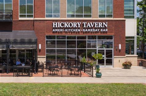 1. Hickory Tavern (American Bar & Grill)