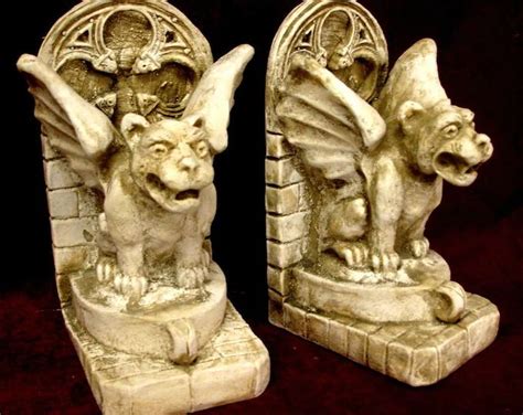 1. History Unveiled: Gargoyles' Timeless Allure