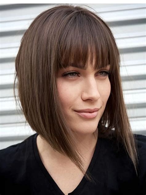 1. Inverted Lob with Side Bangs: