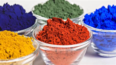 1. Natural and Organic Pigments: