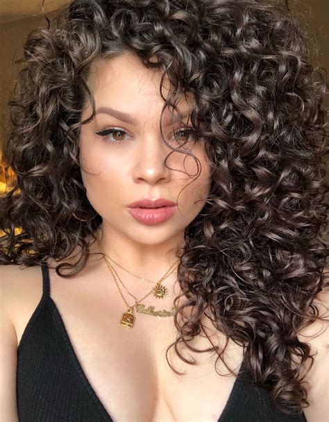 1. Natural curls