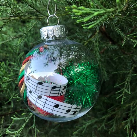 1. Personalized Notes or Ornaments