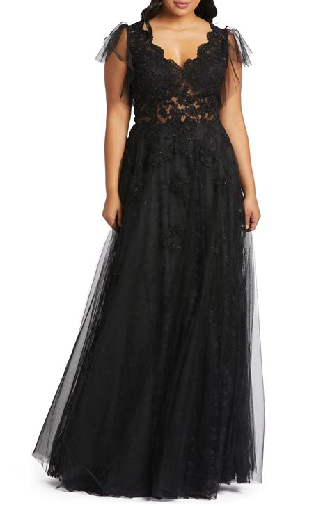 1. Romantic Illusion Tulle Gown