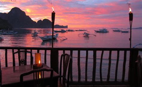 1. Savor Exquisite Waterfront Dining: £35 for a Culinary Adventure