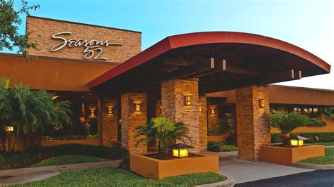 1. Seasons 52 (Lake Buena Vista)