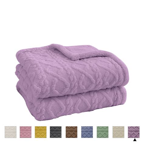 1. Soft and Cozy Blanket:
