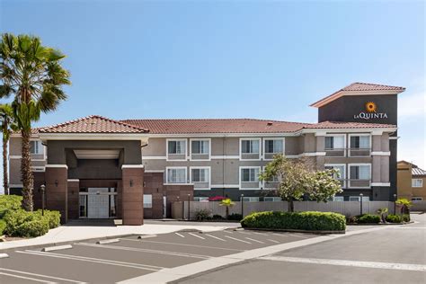 1. Super 8 by Wyndham Hesperia/Victorville