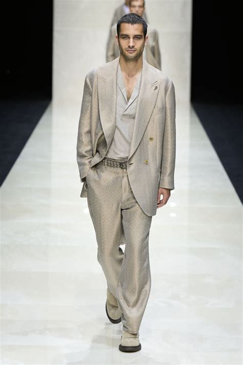 1. The Art of Drapery: Giorgio Armani's Signature Style