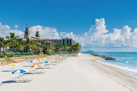 1. The Breakers Resort - A Luxurious Haven for Beach Lovers