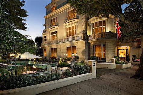 1. The Colonnade Hotel