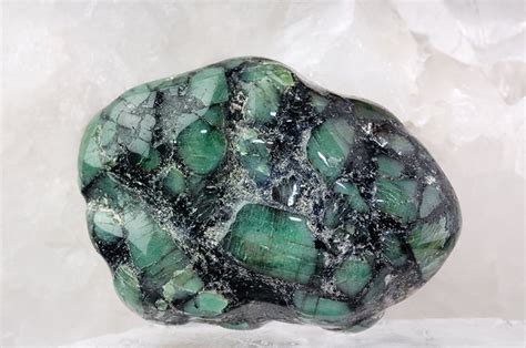 1. The Emerald: The Stone of Hope and Abundance