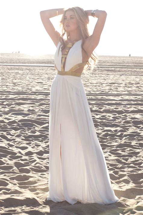 1. The Flowy Maxi Dress: A Grecian Goddess Vibe