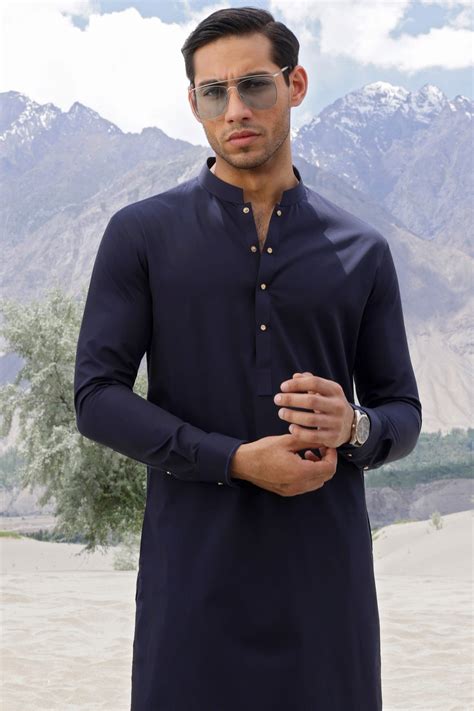 1. The Shalwar Kameez: