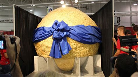 1. The World's Largest Popcorn Ball (Indiana)