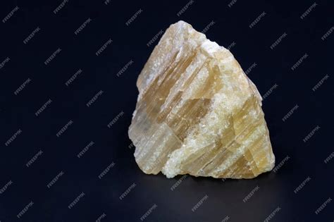 1. Understanding Calcite Rock