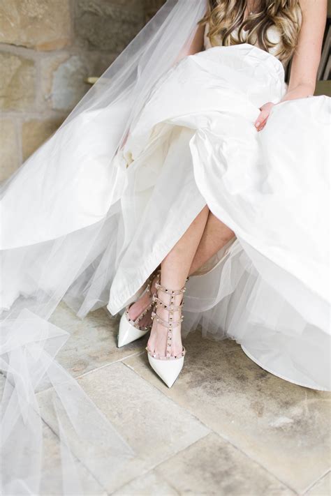 1. Understanding the Allure of White Valentino Shoes