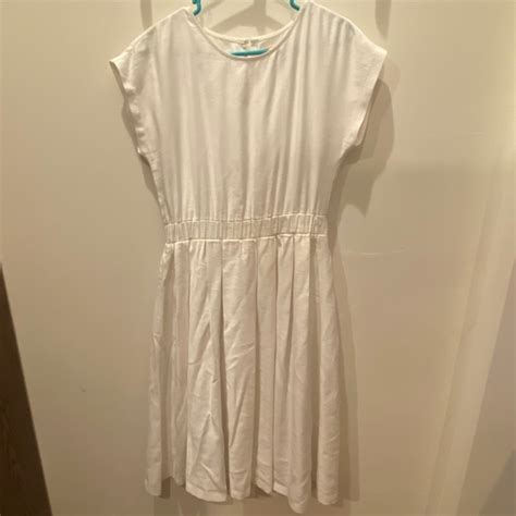 1. Understanding the Appeal of Anthropologie's White Dresses