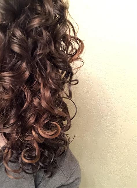 1. Unparalleled Curl Definition: Embracing the Dance of Curls