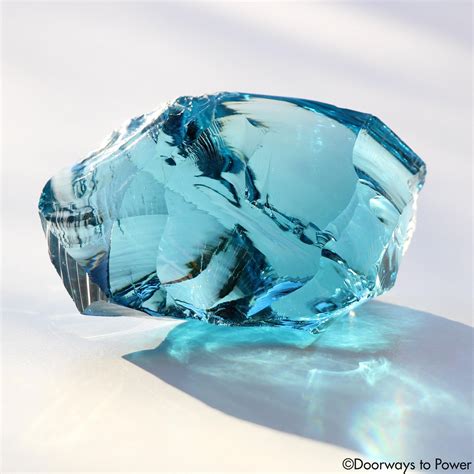 1. Unveiling the Azure Allure of Aquamarine Crystals