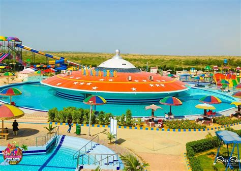 1. Waterpark Paradise: